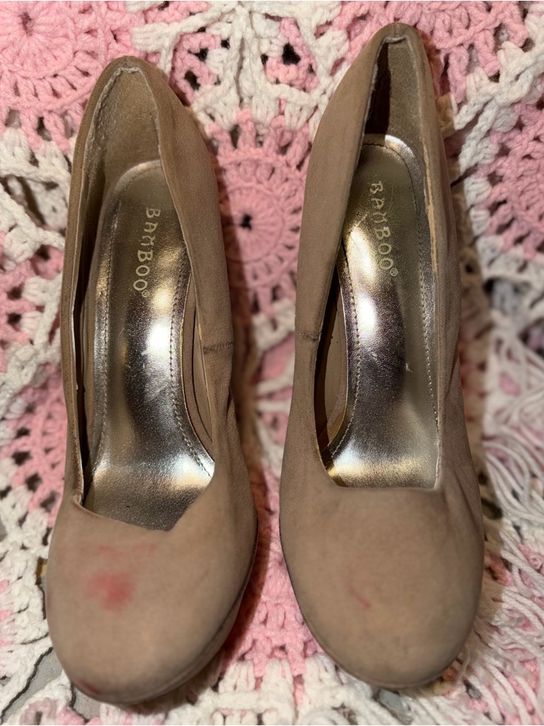 Bamboo Taupe Suede Round-Toe Pumps